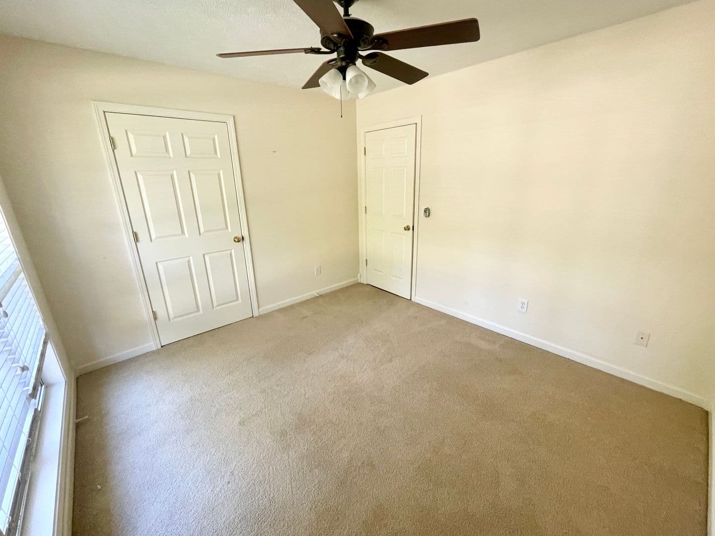 Flowood House: 311 Longleaf Dr