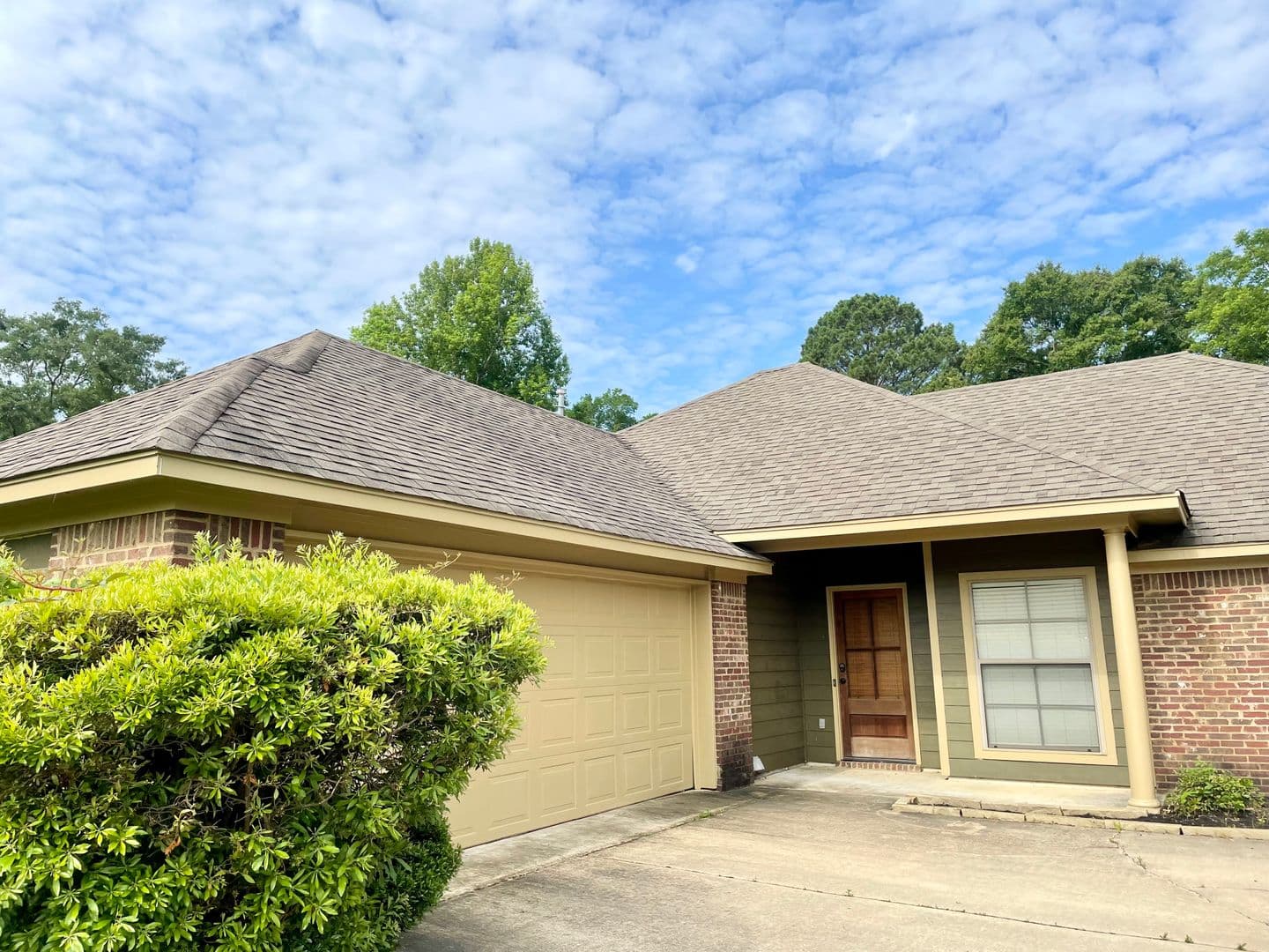 Canton House: 111 Stapleton Dr
