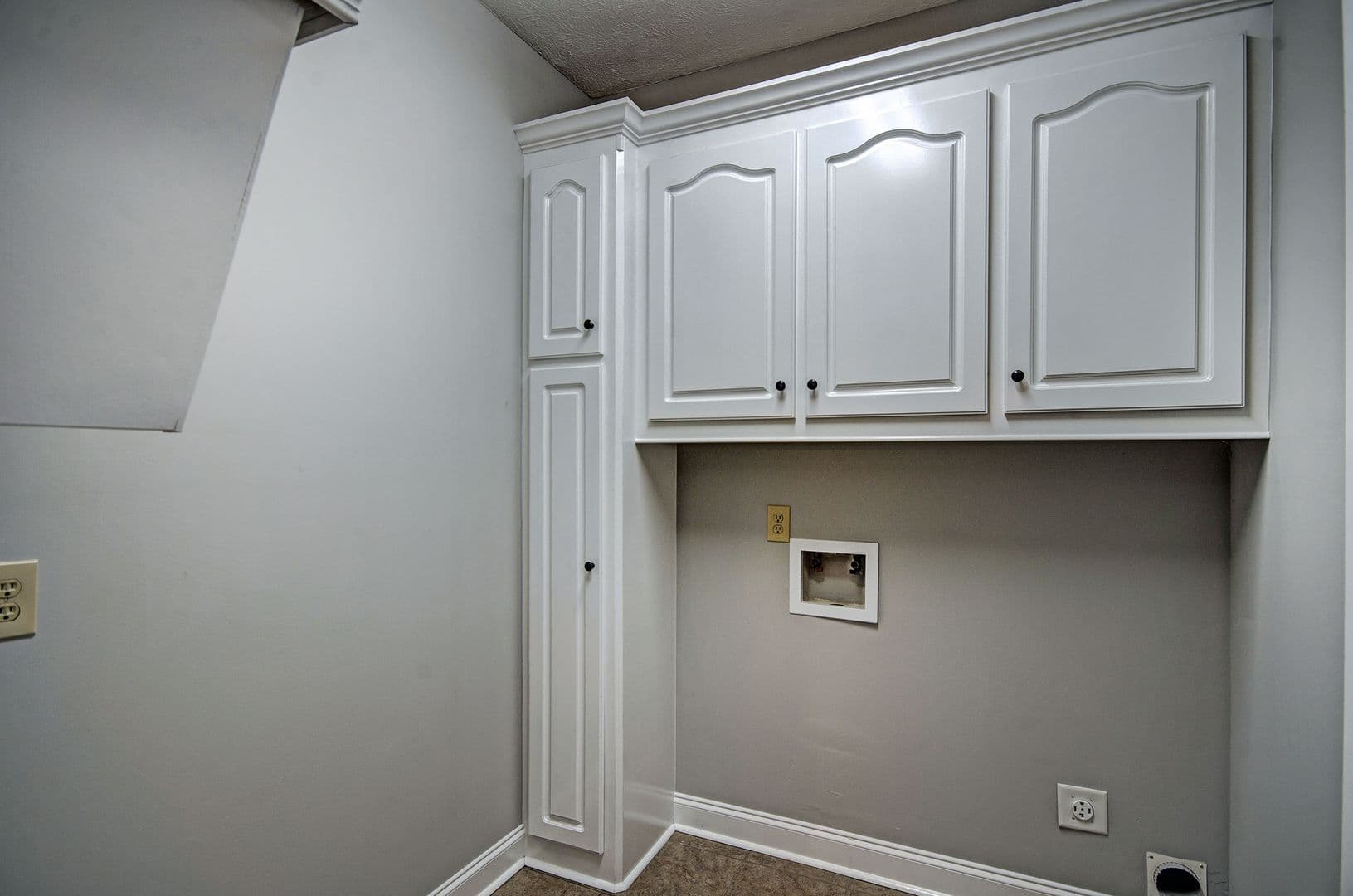 Canton House: 123 Cedar Green Dr
