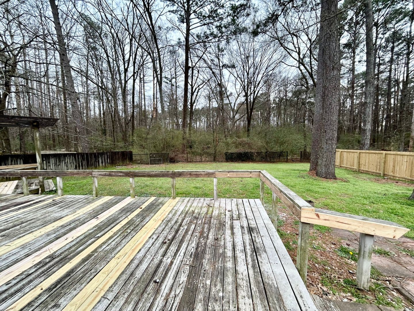Madison House: 320 Trace Harbor Rd