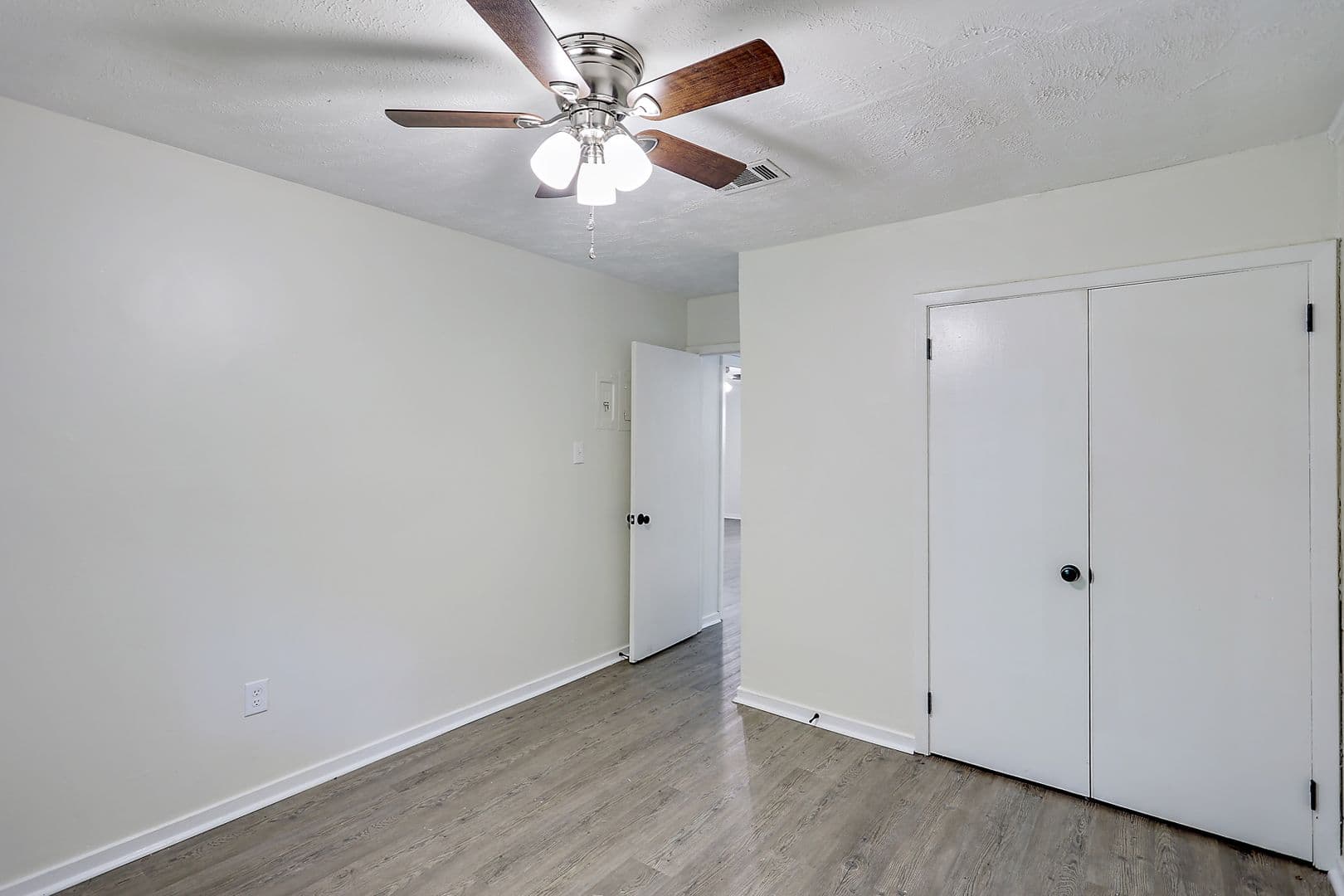 Brandon Apartment: 119 Prescott Dr