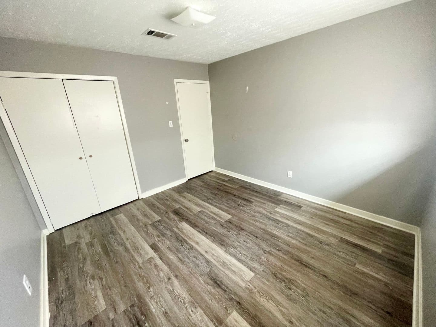 Pearl Apartment: 200 Lonnie T Jenkins Dr