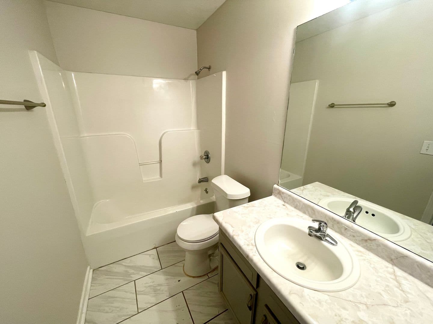 Brandon House: 1029 College South Cv
