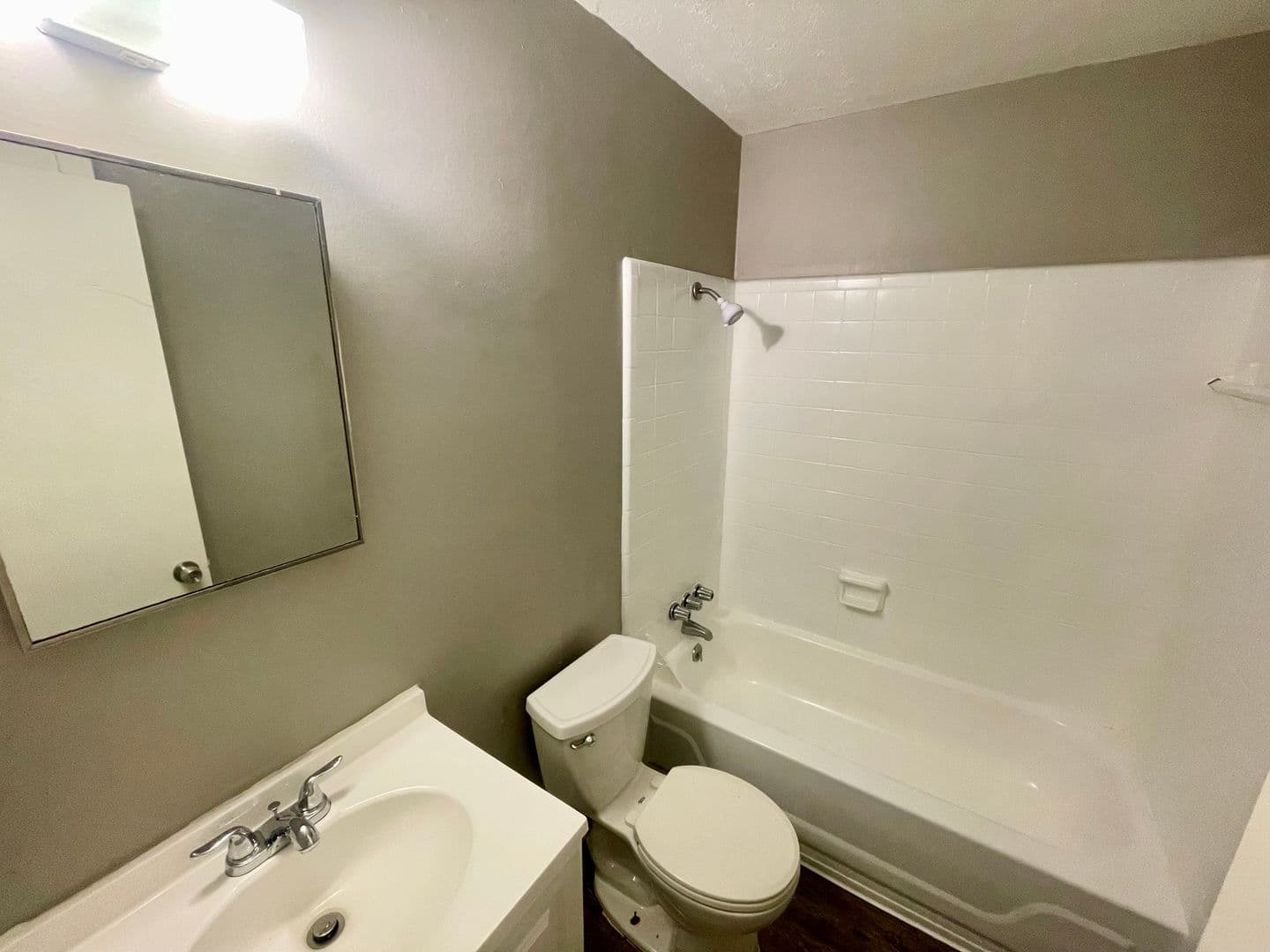 Pearl Apartment: 200 Lonnie T Jenkins Dr