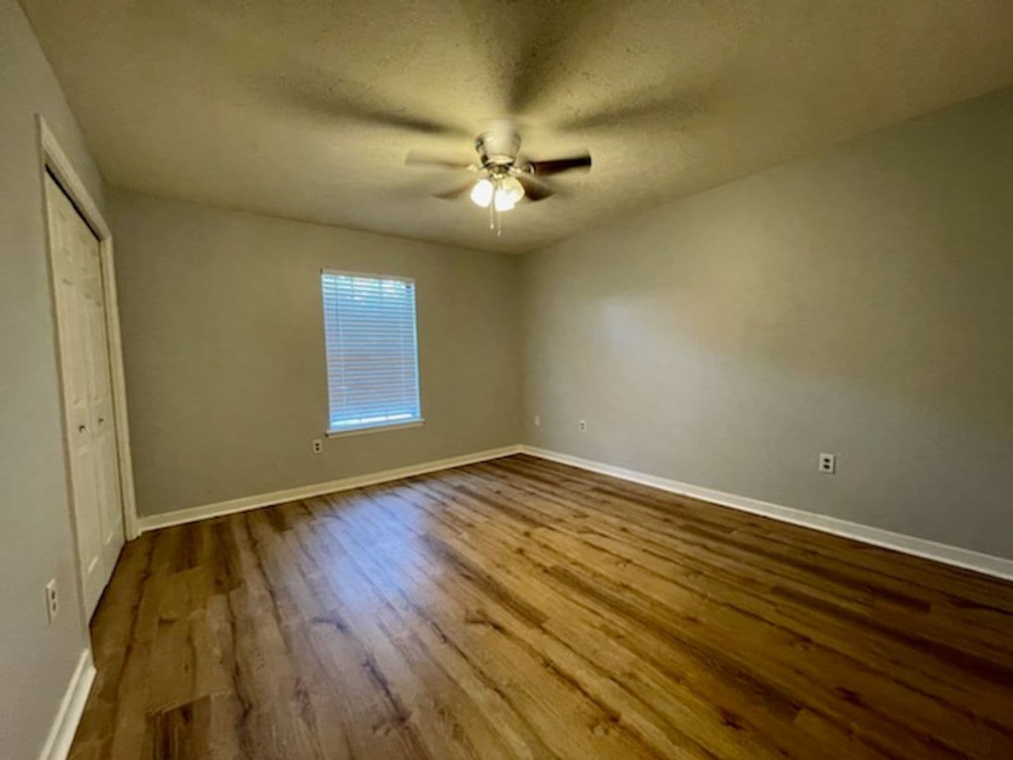 Brandon Apartment: 100 Pine Lake Pl