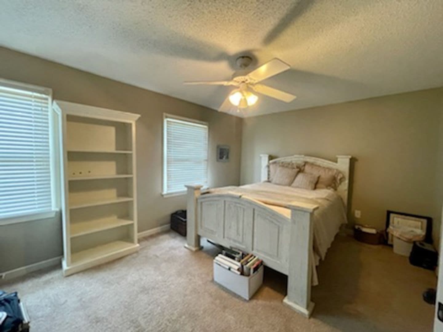 Ridgeland House: 739 Wicklow Pl