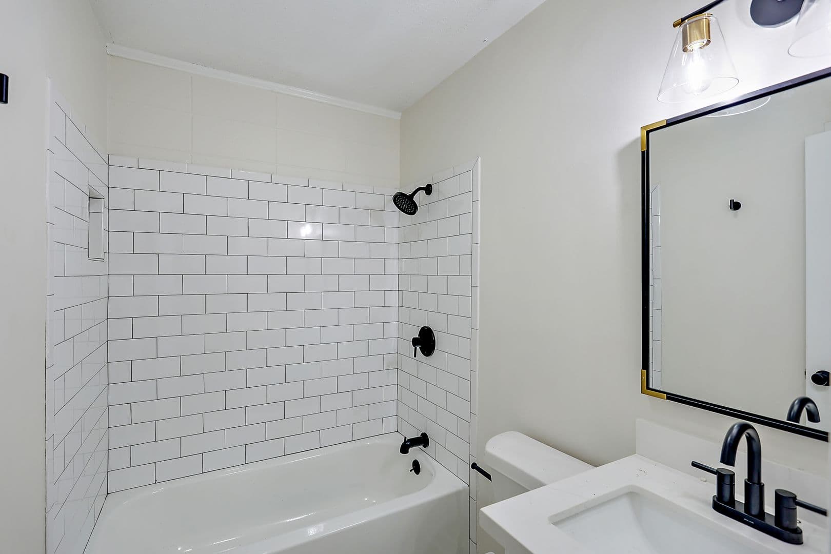 Brandon Apartment: 119 Prescott Dr