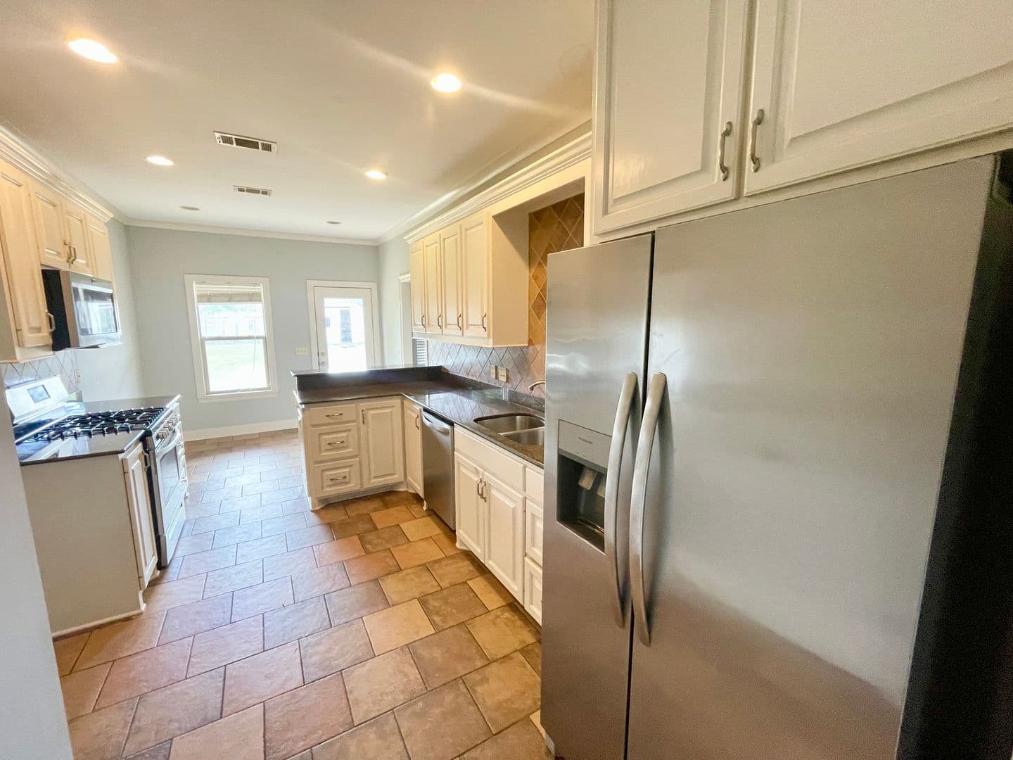 Canton House: 101 Bear Creek Ct