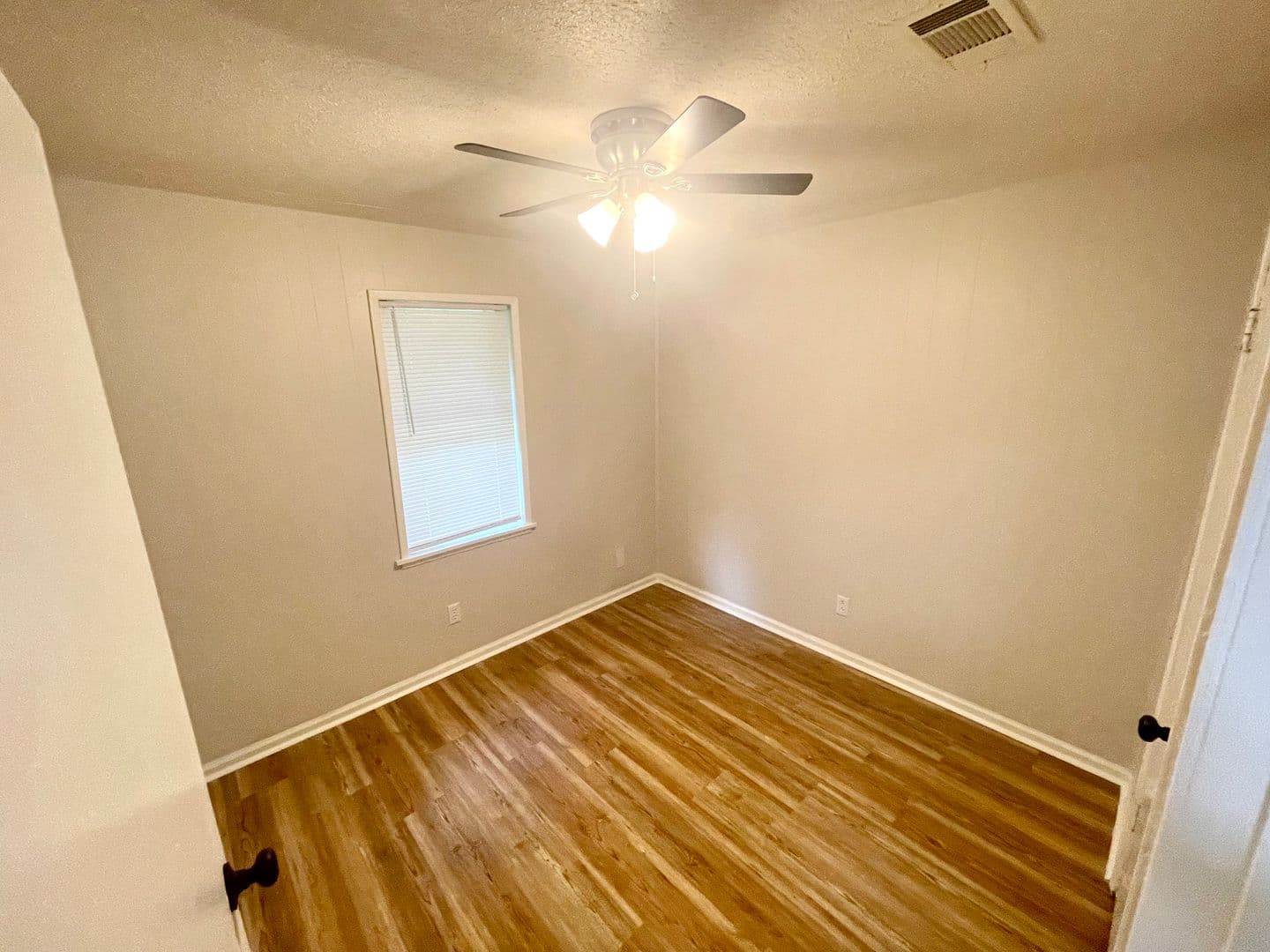 Brandon Apartment: 222 Harrell St