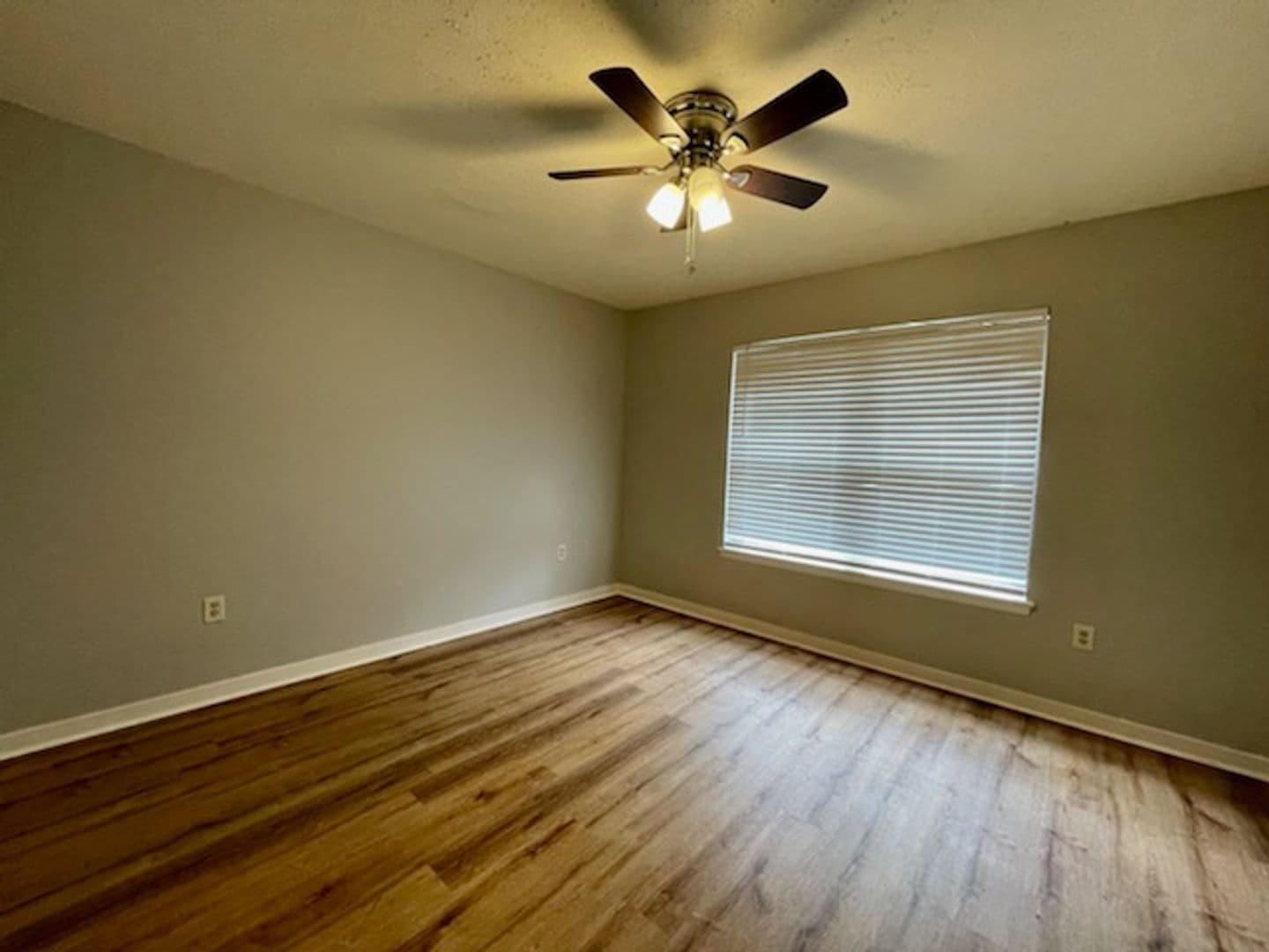 Brandon Apartment: 100 Pine Lake Pl
