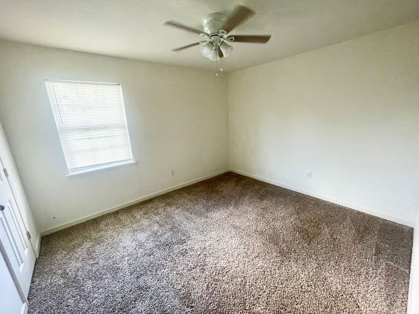 Pearl House: 242 Village Cv