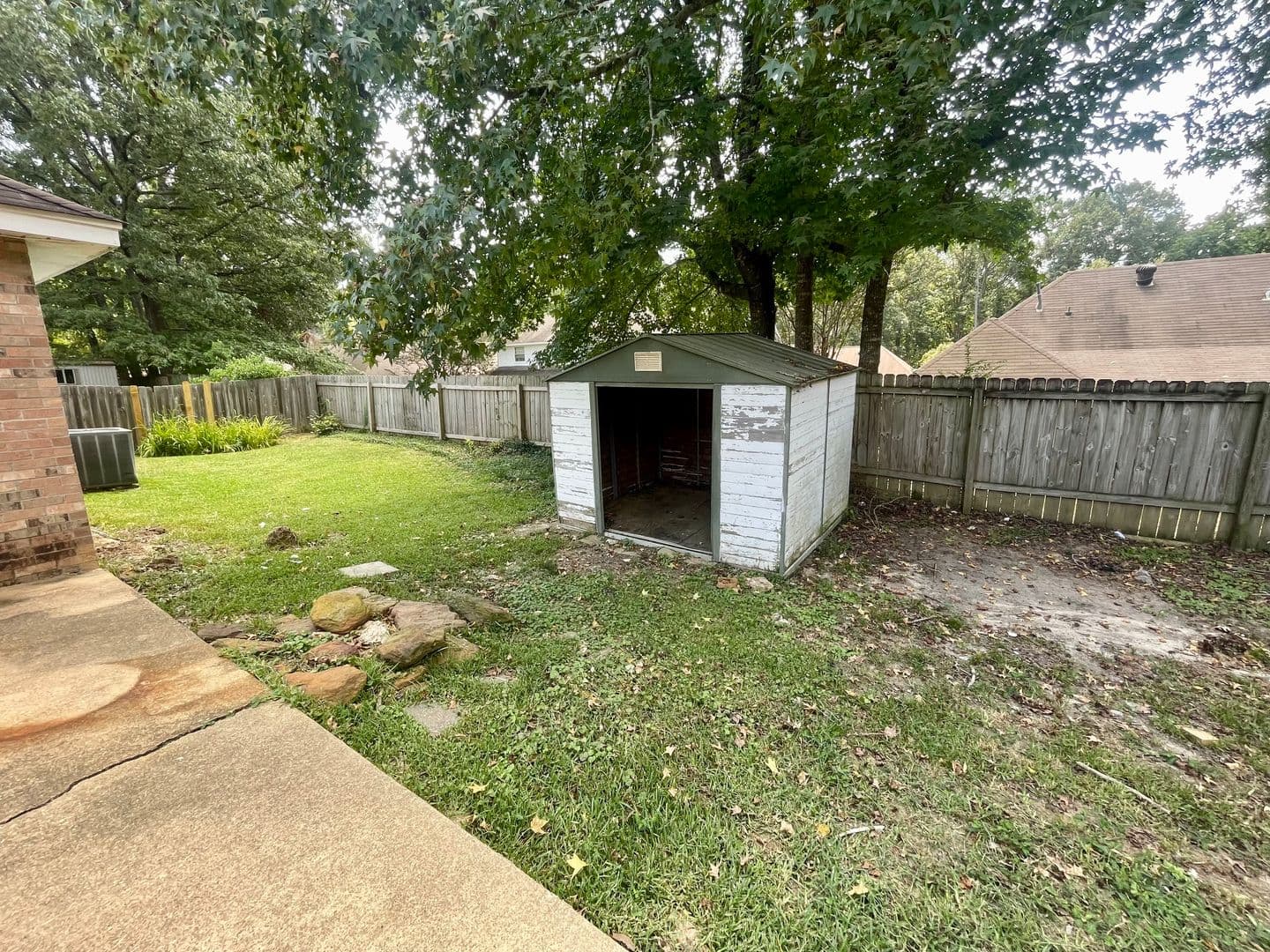 Brandon House: 1029 College South Cv