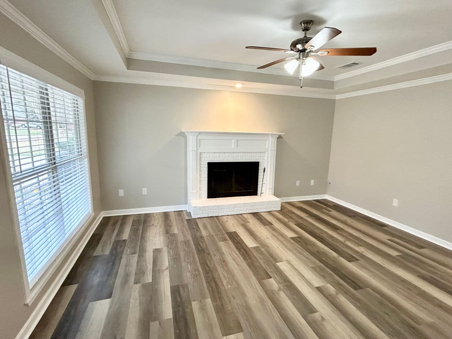 Madison House: 320 Trace Harbor Rd