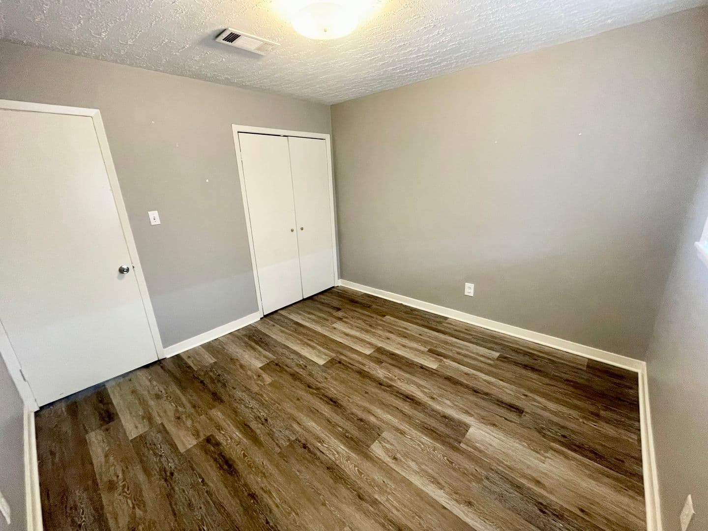 Pearl Apartment: 200 Lonnie T Jenkins Dr