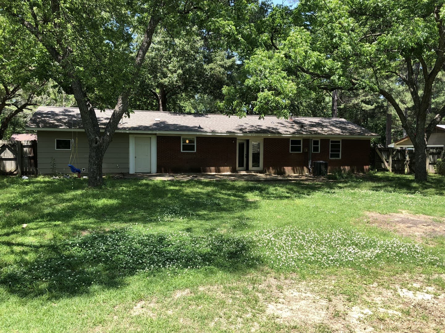 Madison House: 157 Mackey Dr