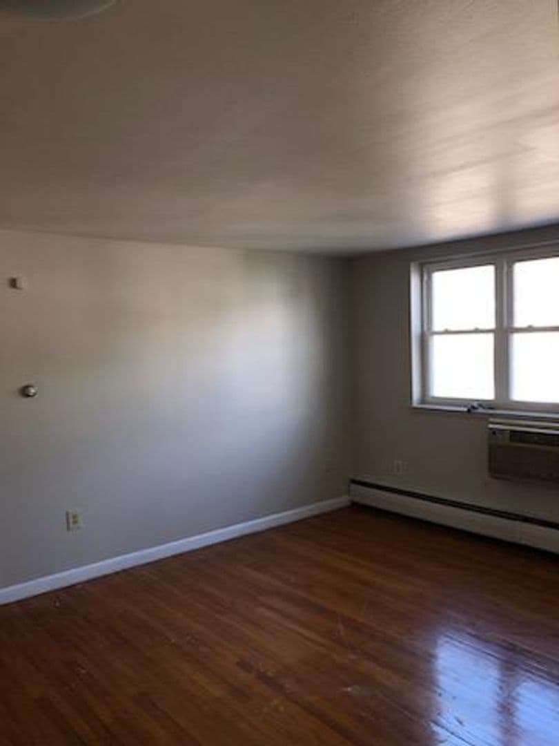 HARTFORD Apartment: 23 WARD PLACE