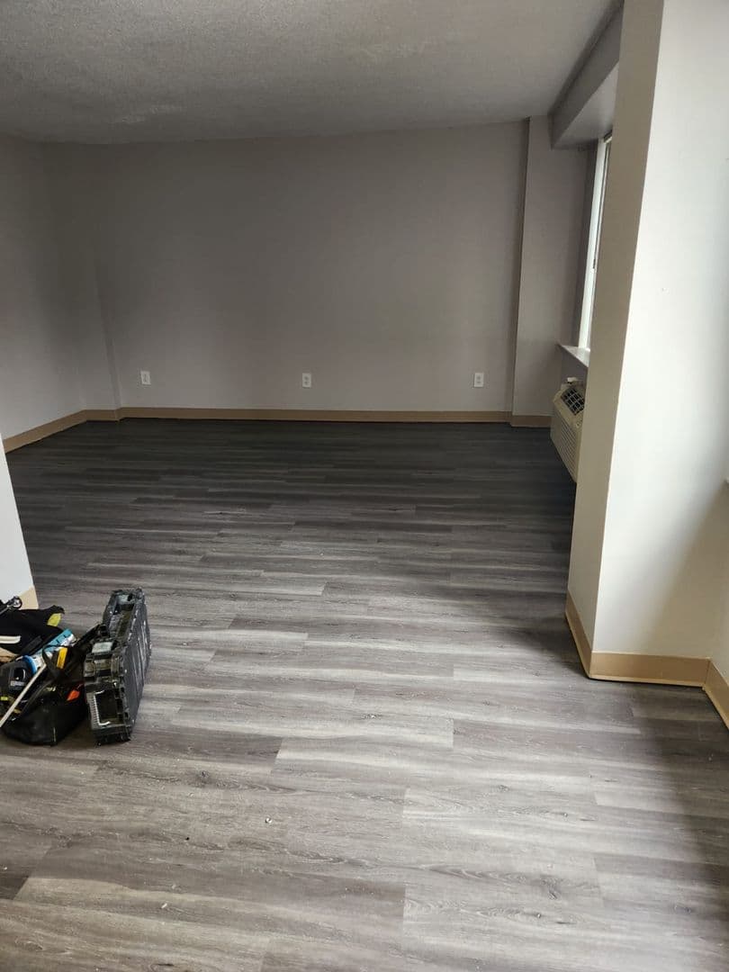 HARTFORD Apartment: 600 ASYLUM AVE