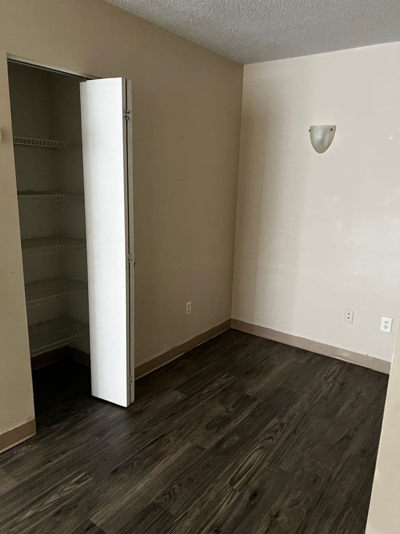 HARTFORD Apartment: 600 ASYLUM AVE