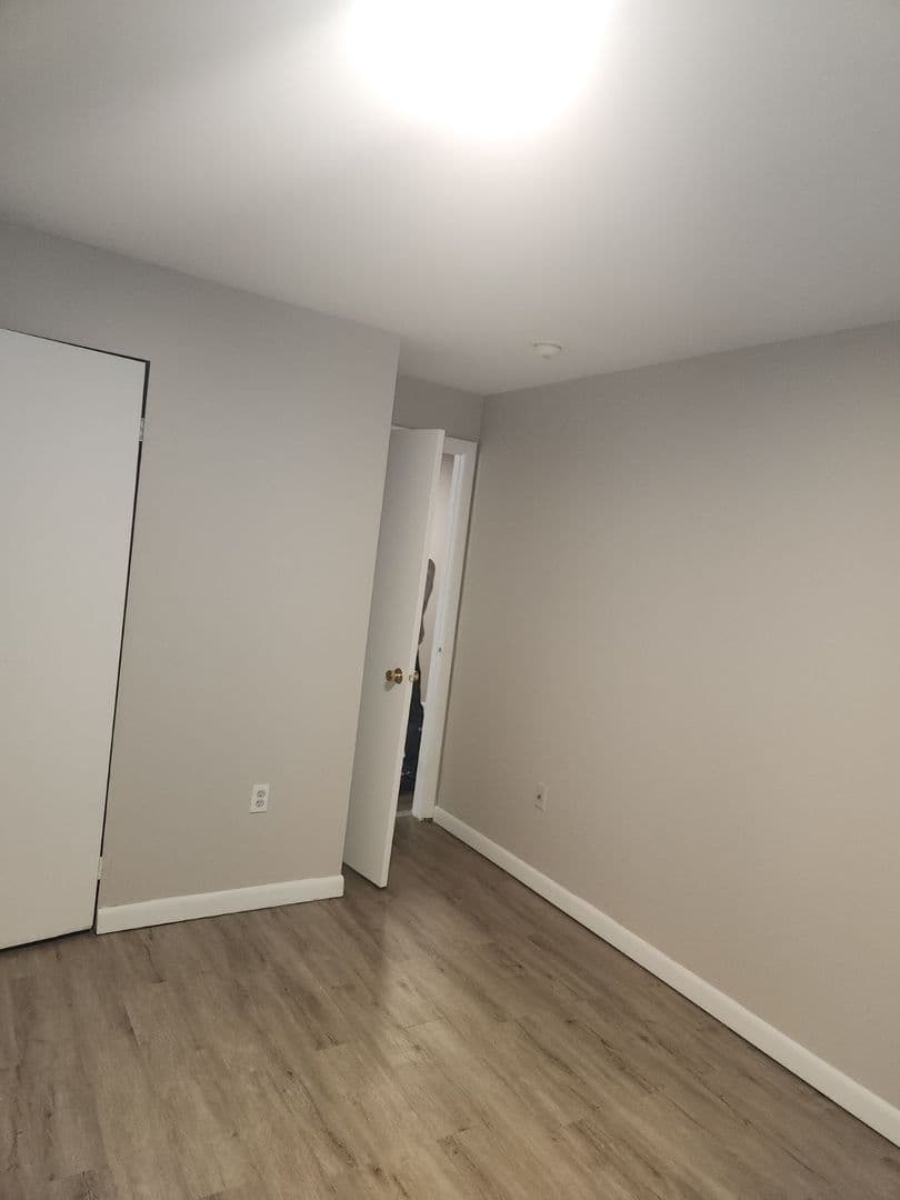 HARTFORD Apartment: 22 ELLIOTT STREET