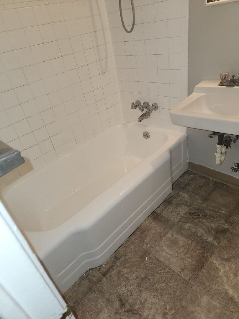 HARTFORD Apartment: 600 ASYLUM AVE