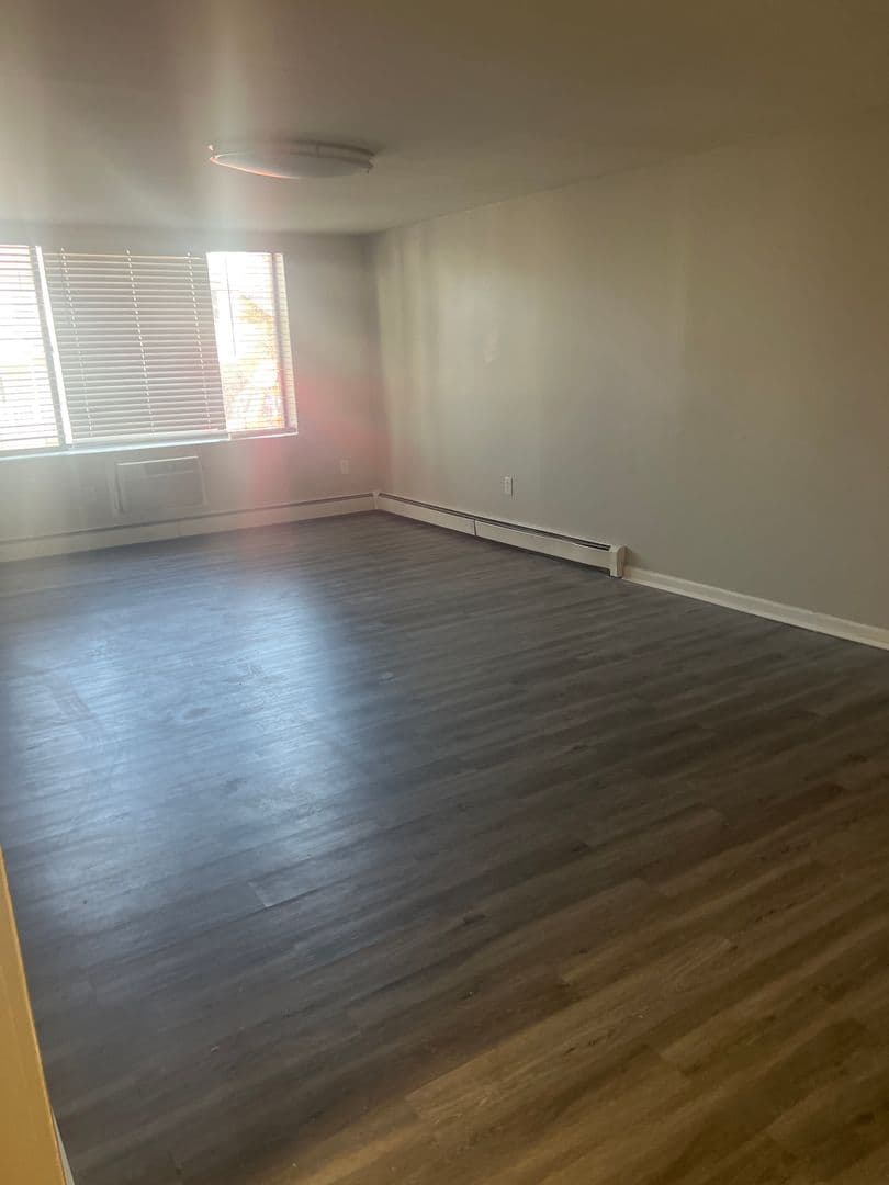 HARTFORD Apartment: 100 PROSPECT AVE