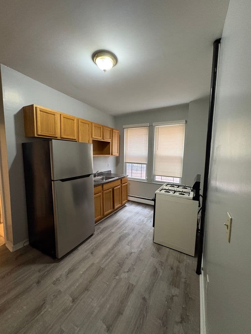 PASSAIC Apartment: 3 LUCILLE PLACE