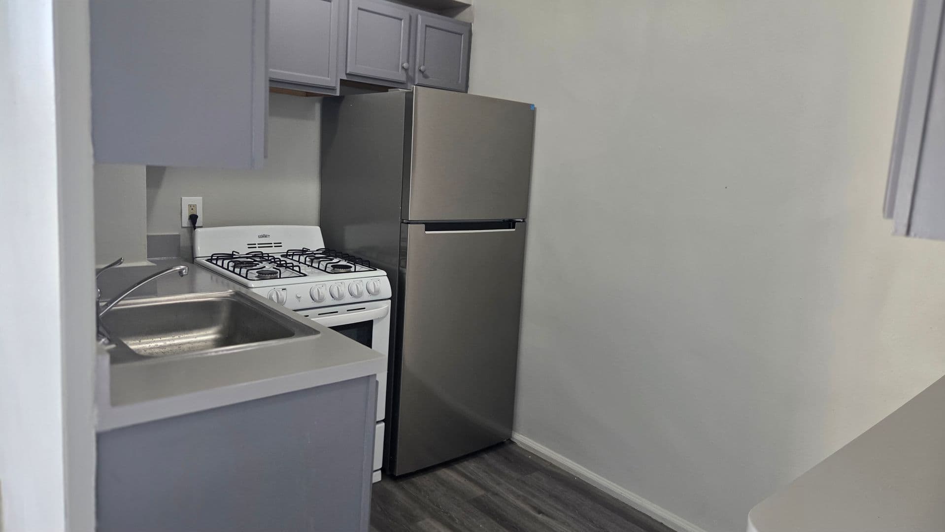 HARTFORD Apartment: 600 ASYLUM AVE
