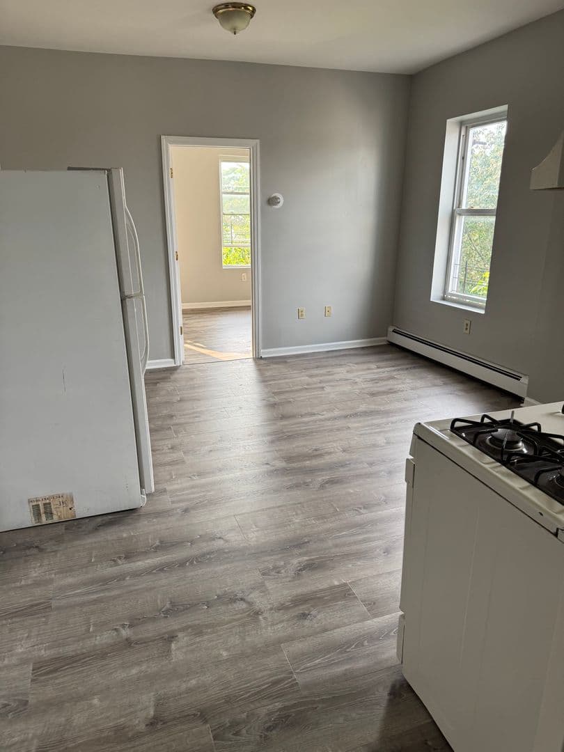PATERSON Apartment: 102-106 BEECH STREET