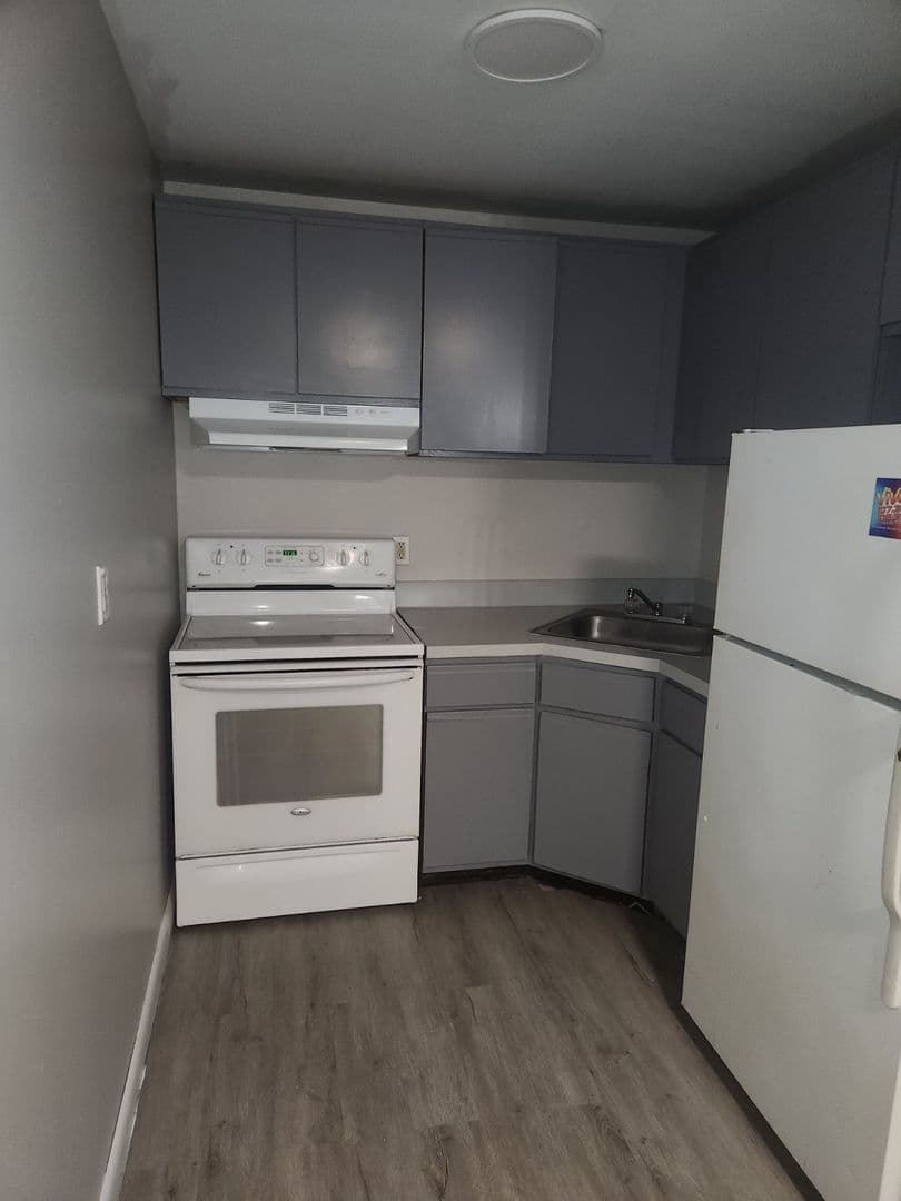 HARTFORD Apartment: 22 ELLIOTT STREET