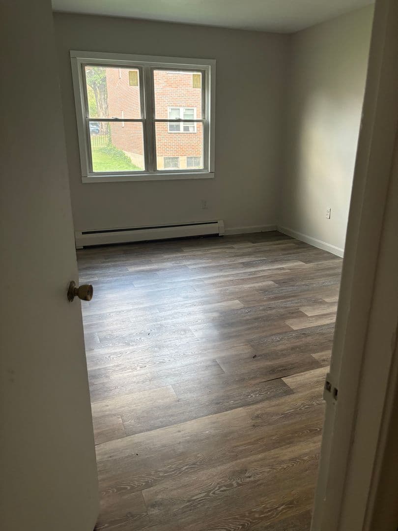 HARTFORD Apartment: 367 BROADVIEW TERRACE