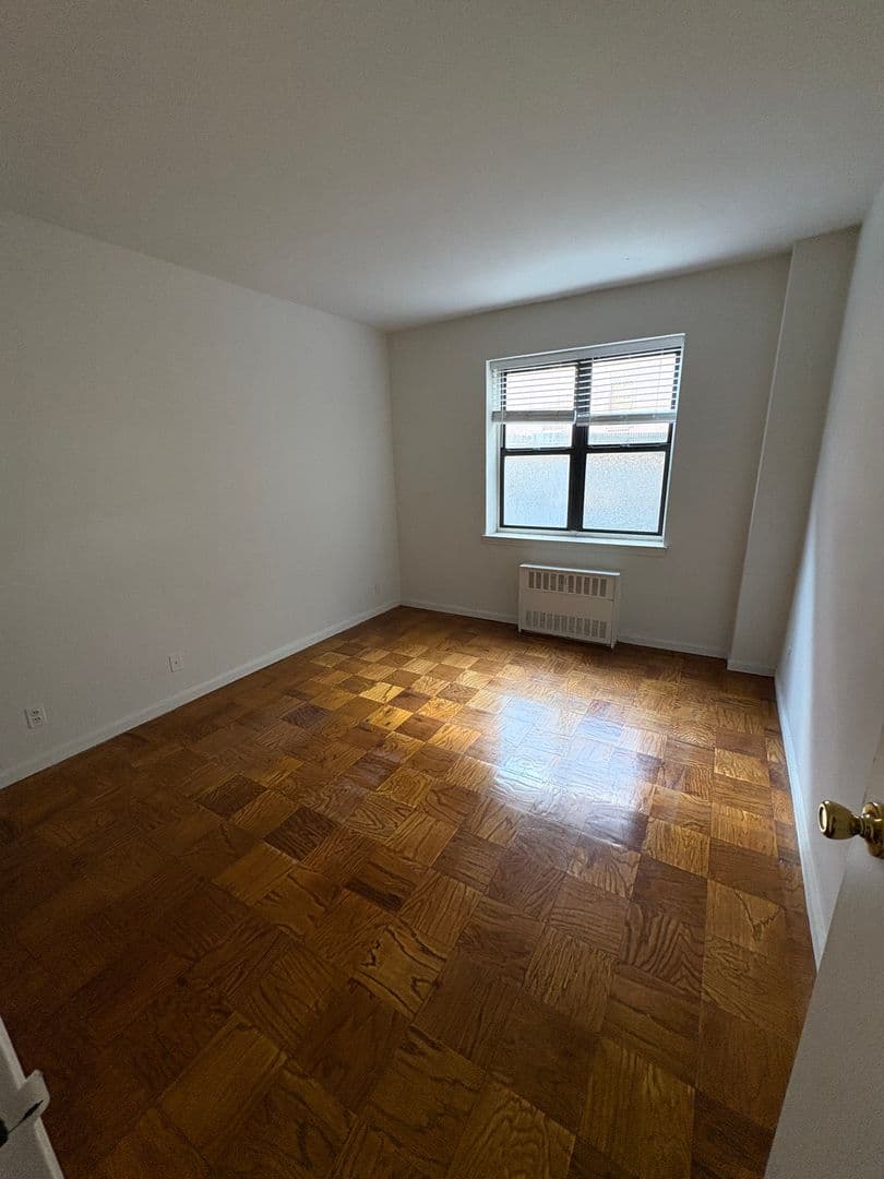 Yonkers Apartment: 787-793 McLean Ave
