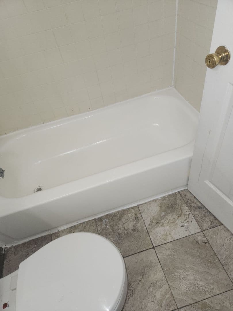 HARTFORD Apartment: 22 ELLIOTT STREET