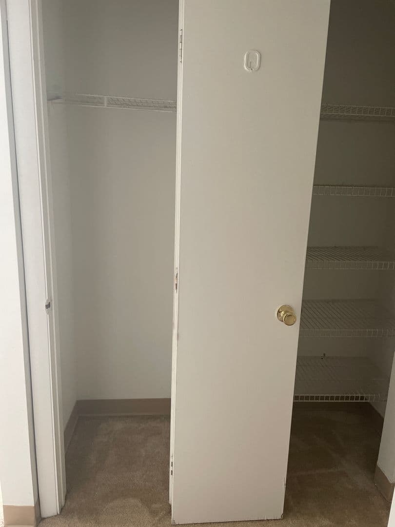 HARTFORD Apartment: 600 ASYLUM AVE