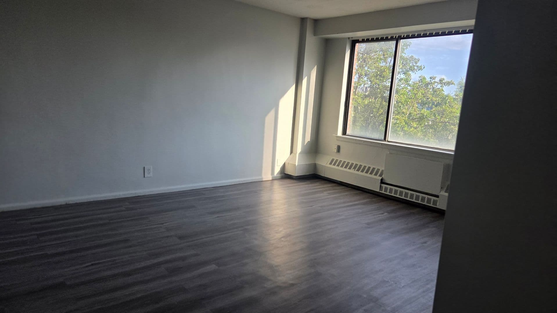 HARTFORD Apartment: 600 ASYLUM AVE