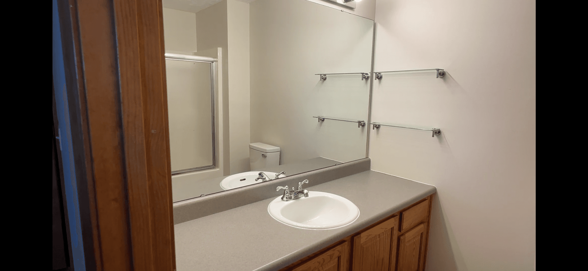 Springfield House: 3666 W Vincent Dr