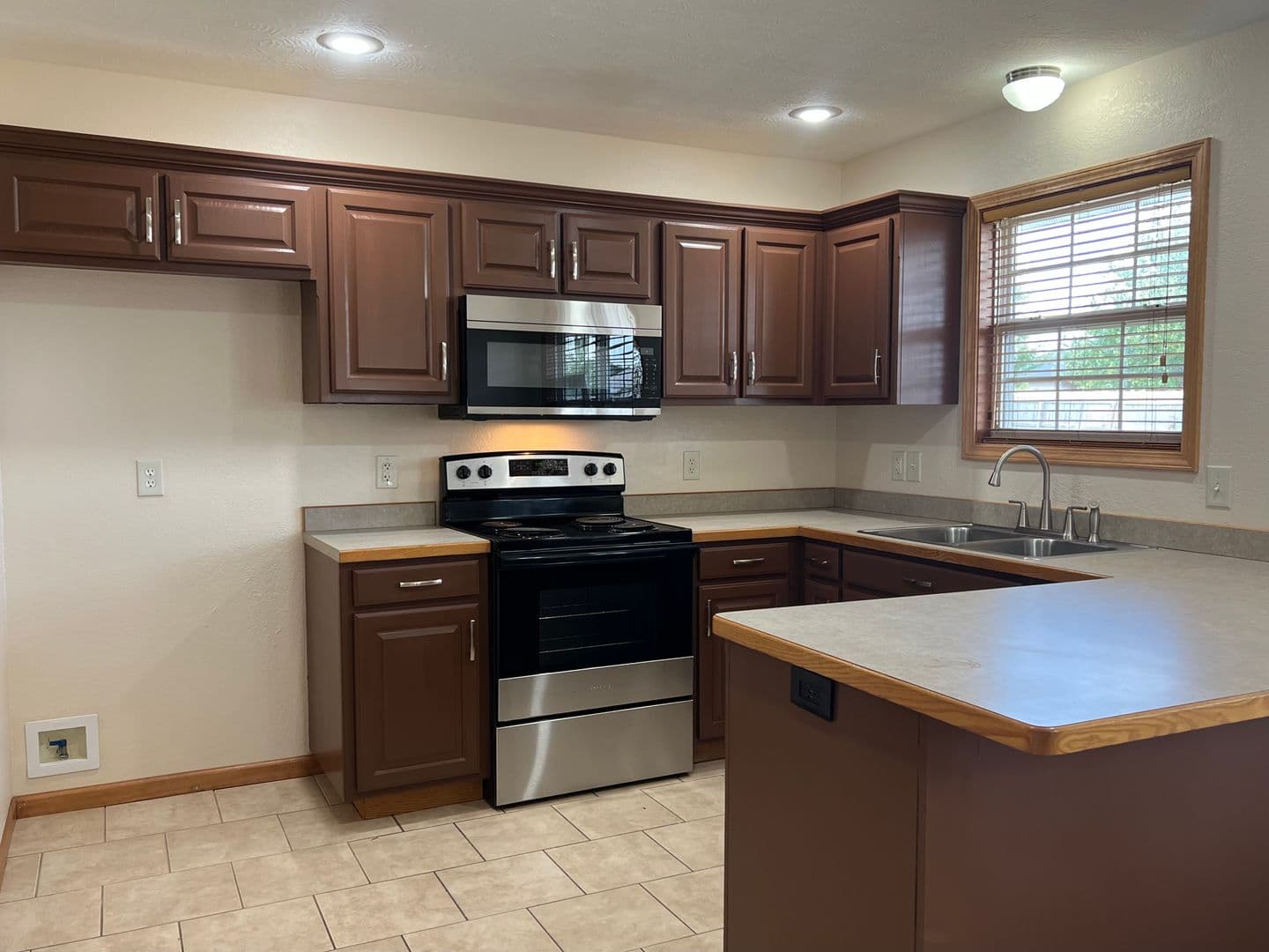 Ozark House: 2605 W Garton Rd