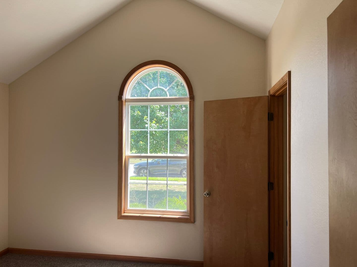 Ozark House: 2605 W Garton Rd