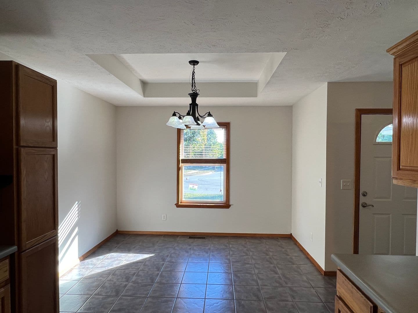 Springfield House: 3666 W Vincent Dr