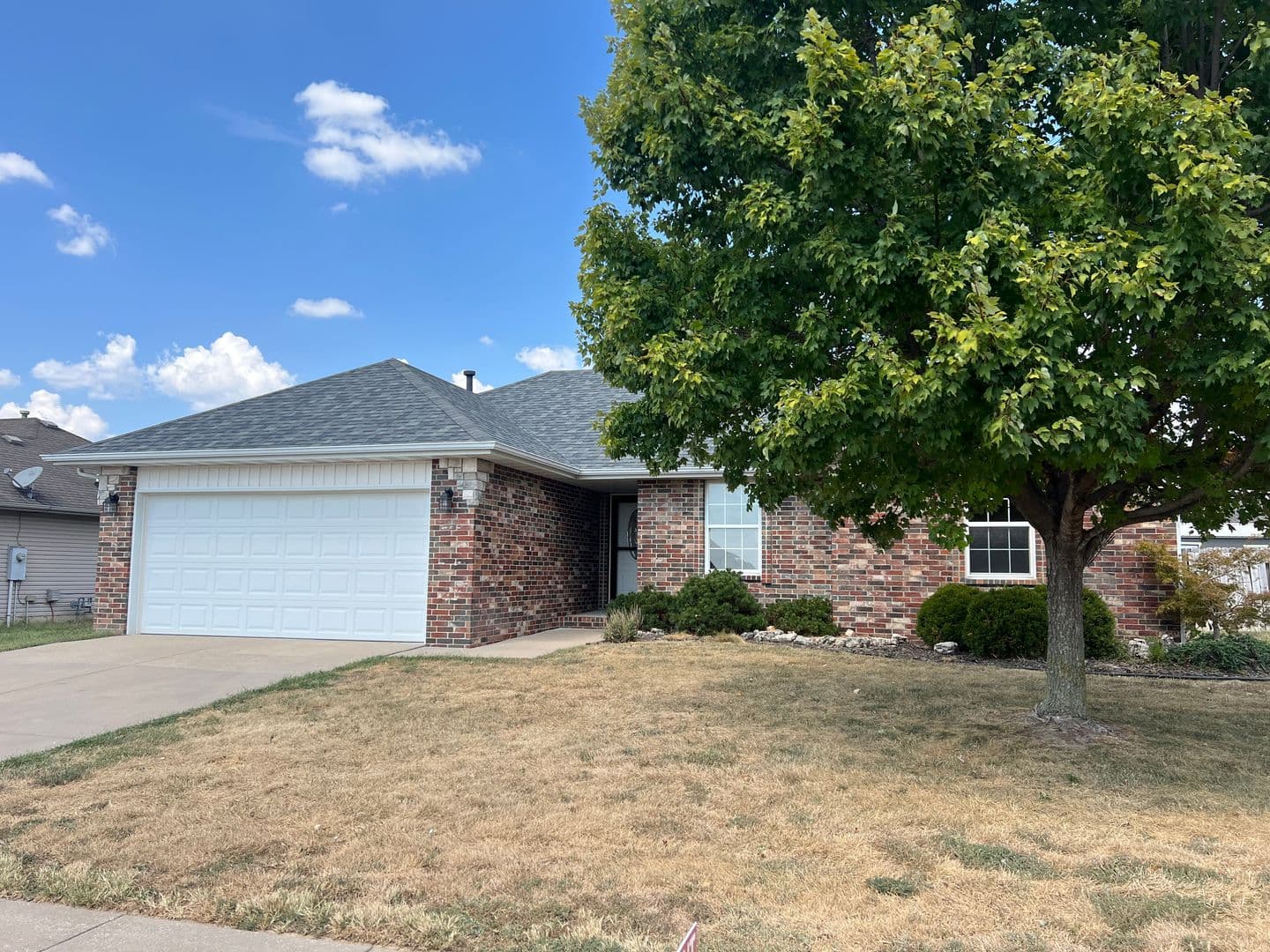 Ozark House: 2605 W Garton Rd