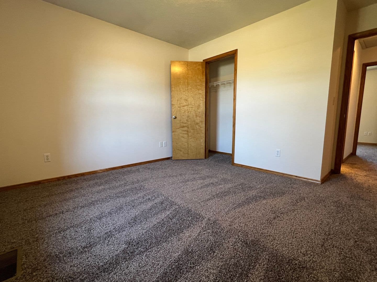 Republic House: 1151 W. Lois Lane