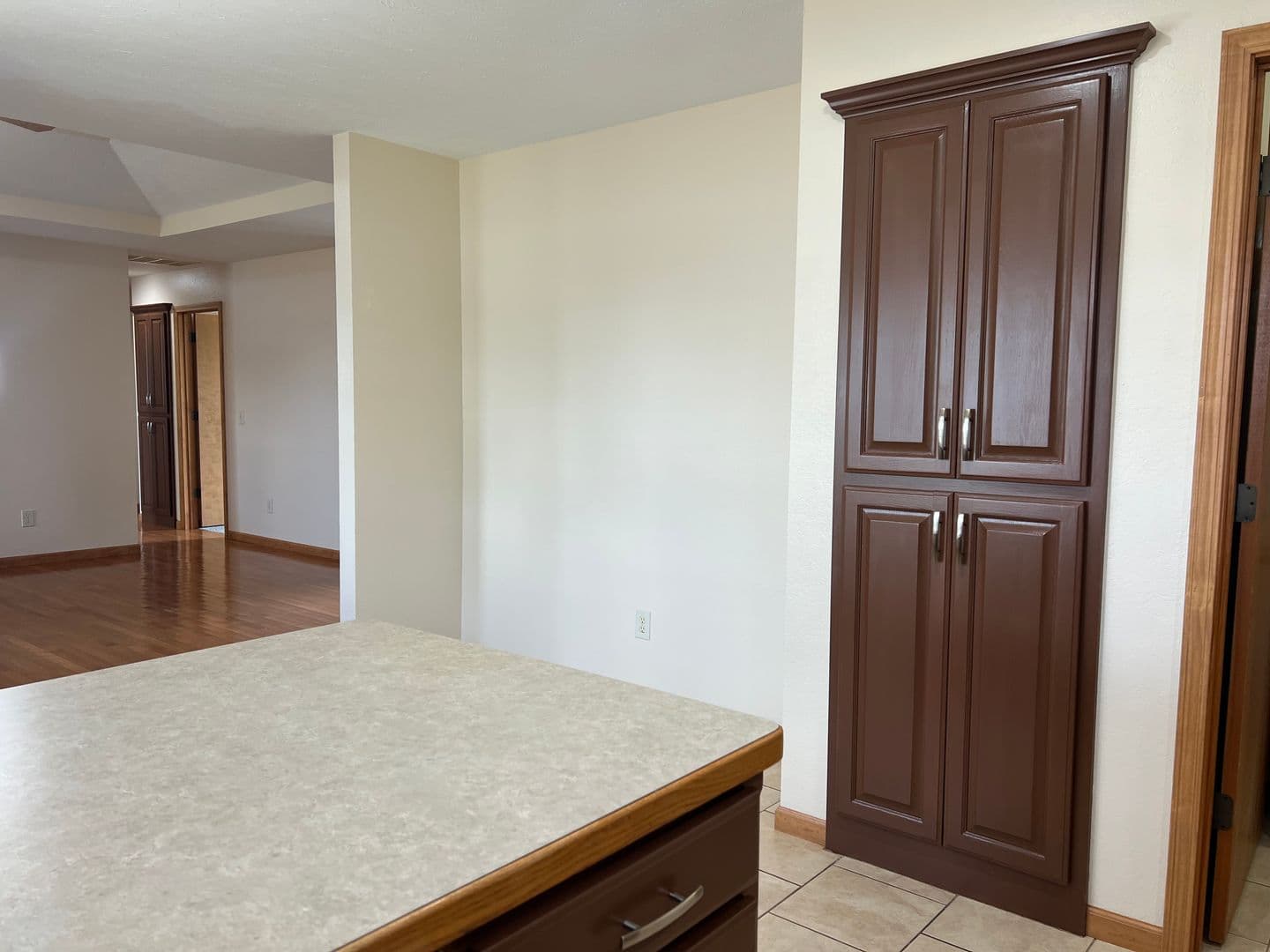Ozark House: 2605 W Garton Rd