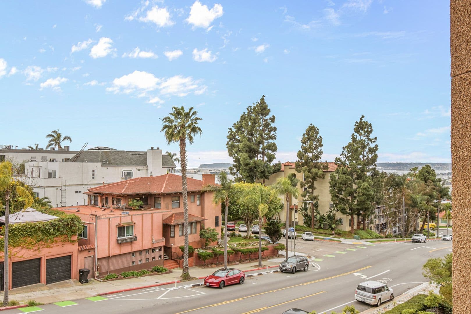 San Diego Condo: 230 W. Laurel St. 506
