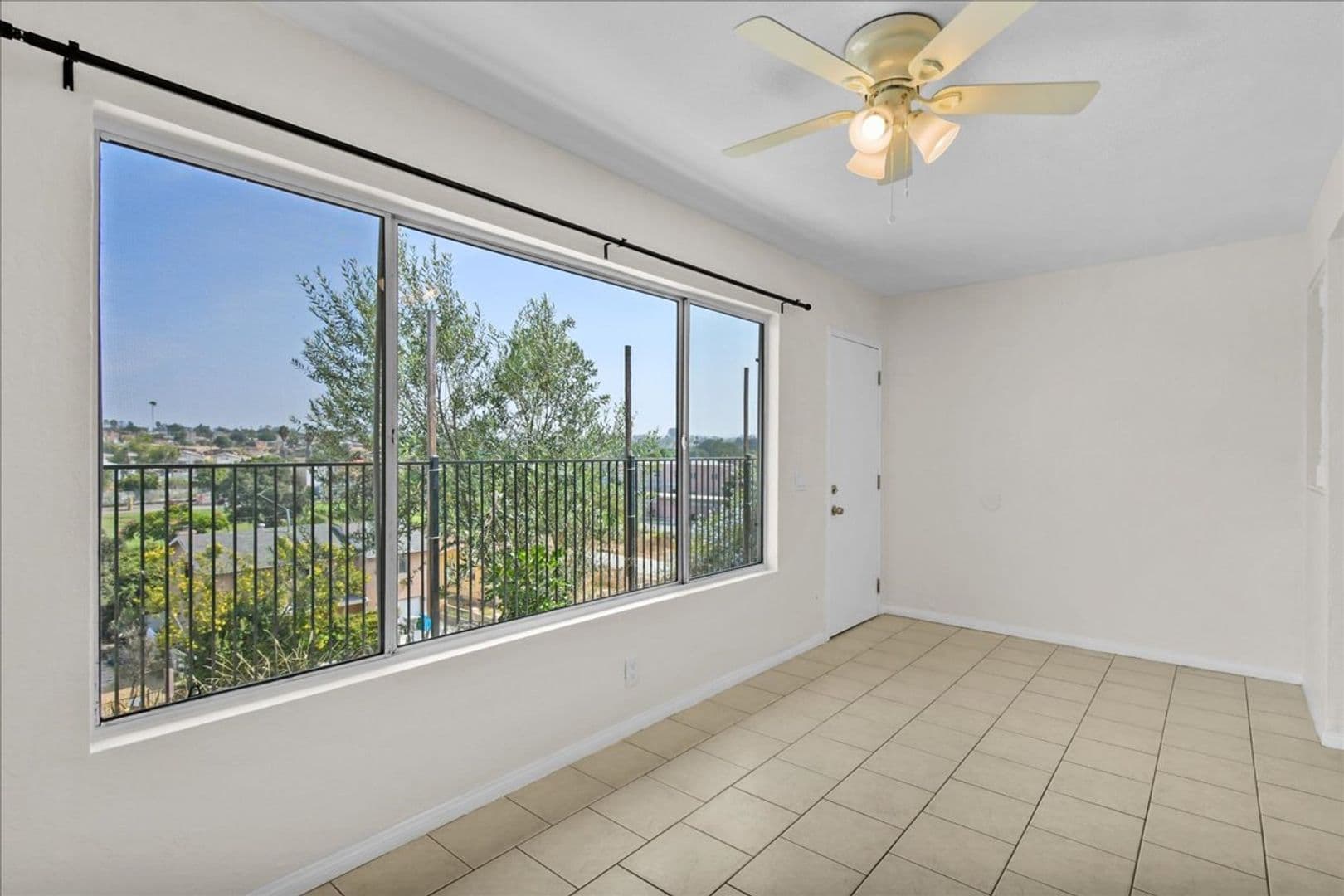 San Diego Apartment: 3875-77 Beta Street