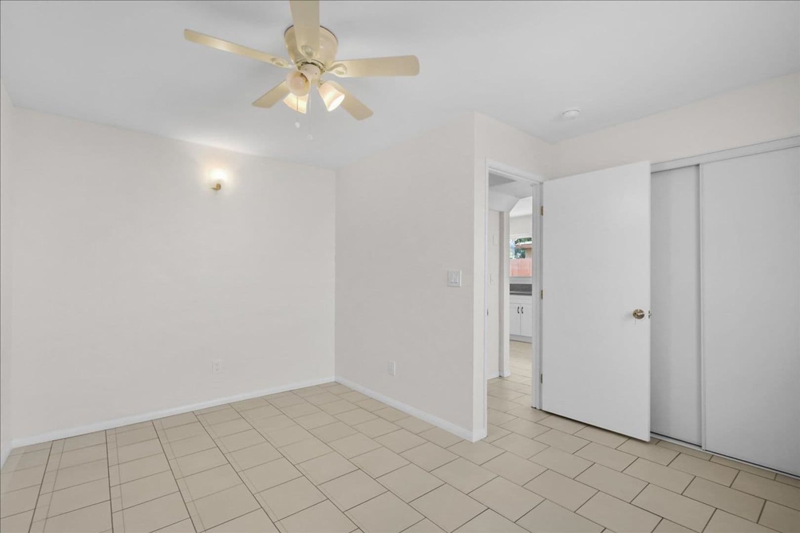San Diego Apartment: 3875-77 Beta Street