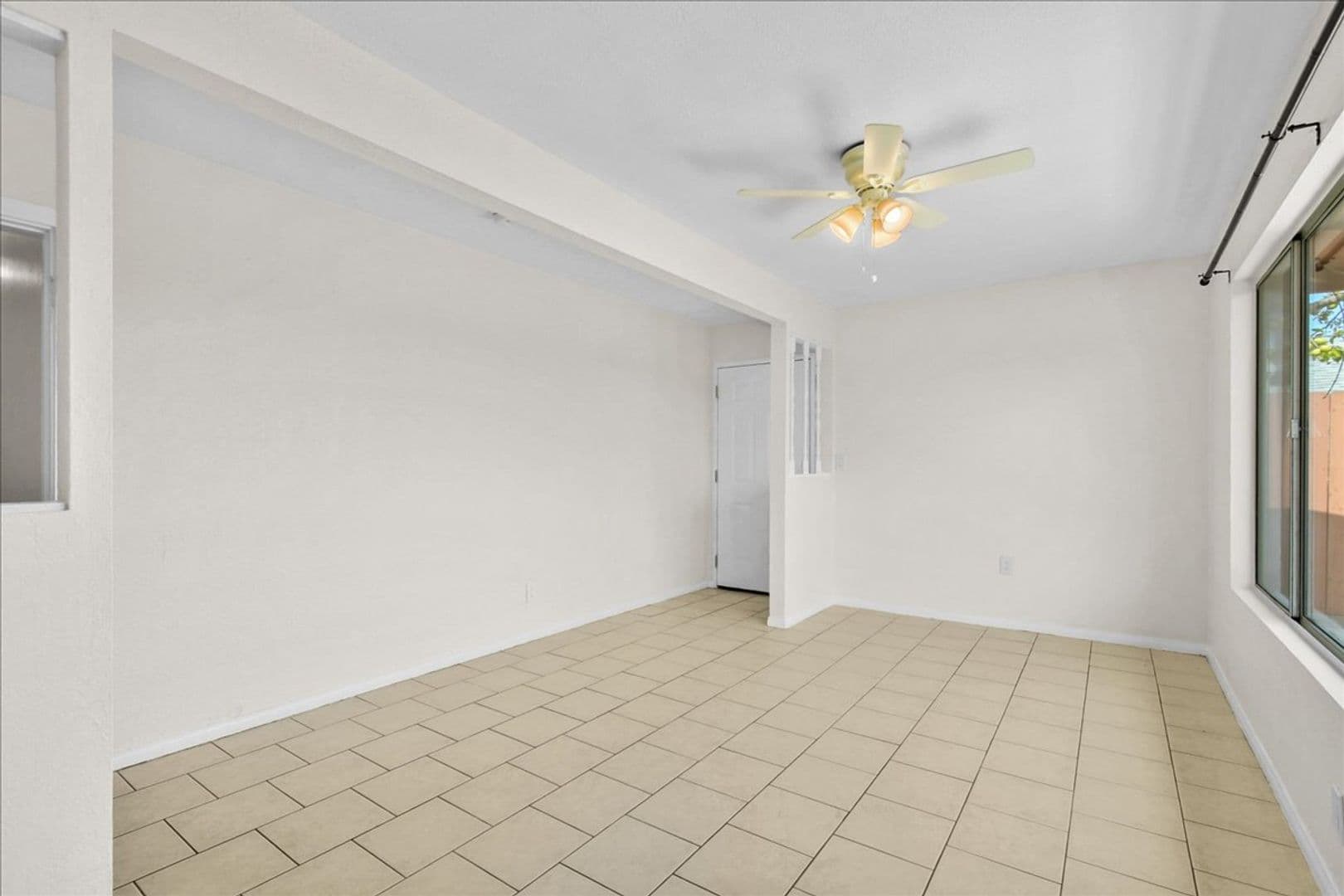San Diego Apartment: 3875-77 Beta Street