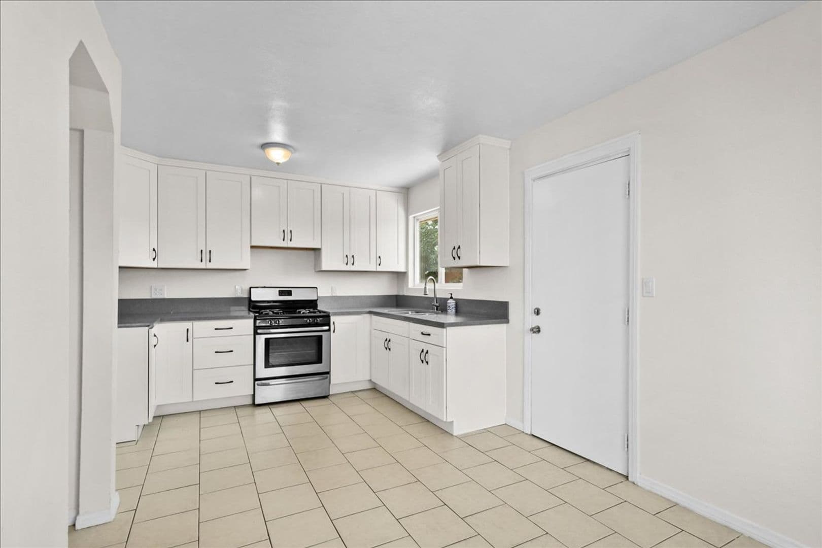 San Diego Apartment: 3875-77 Beta Street