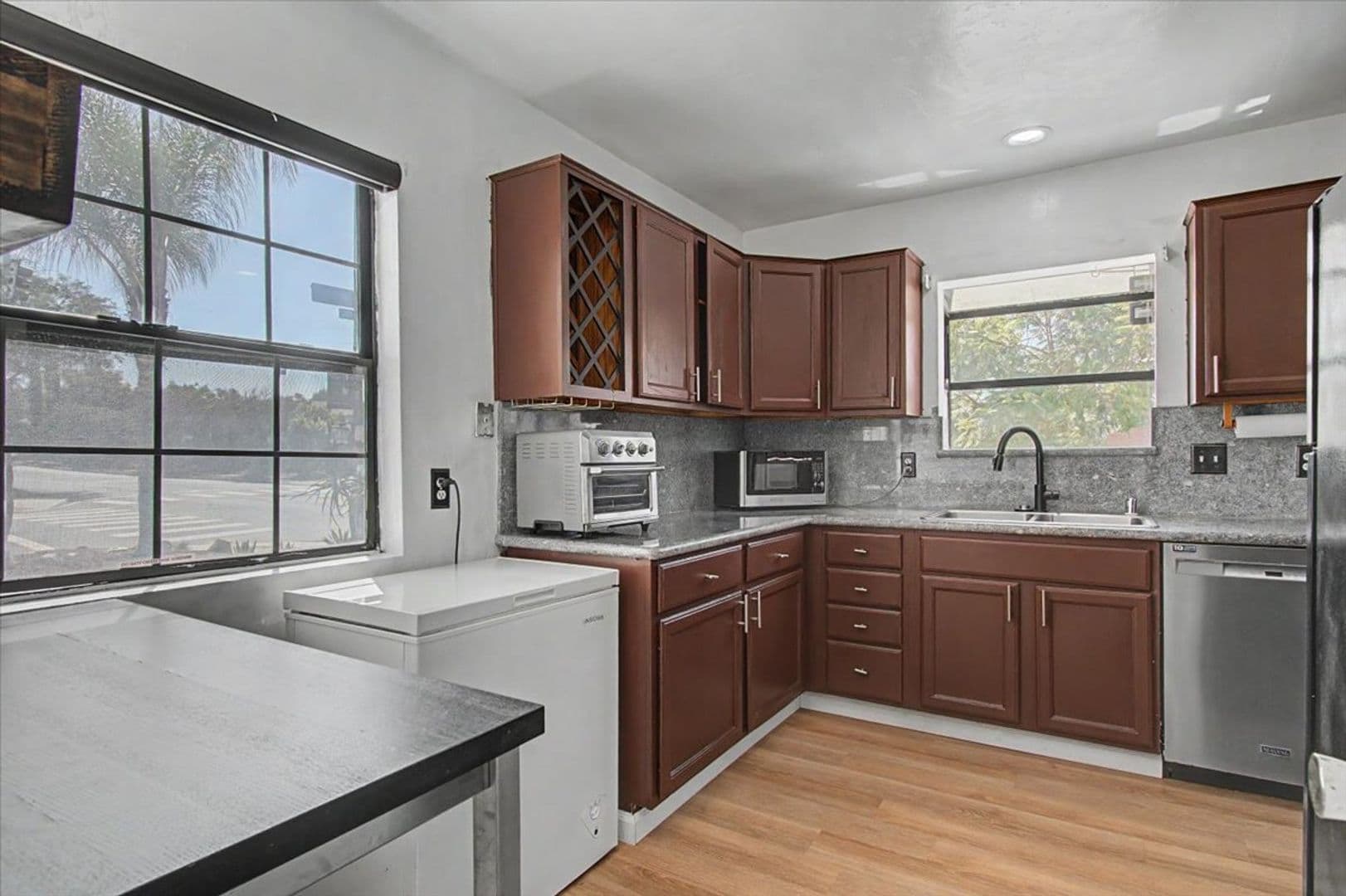 San Diego House: 6602 Crawford St.