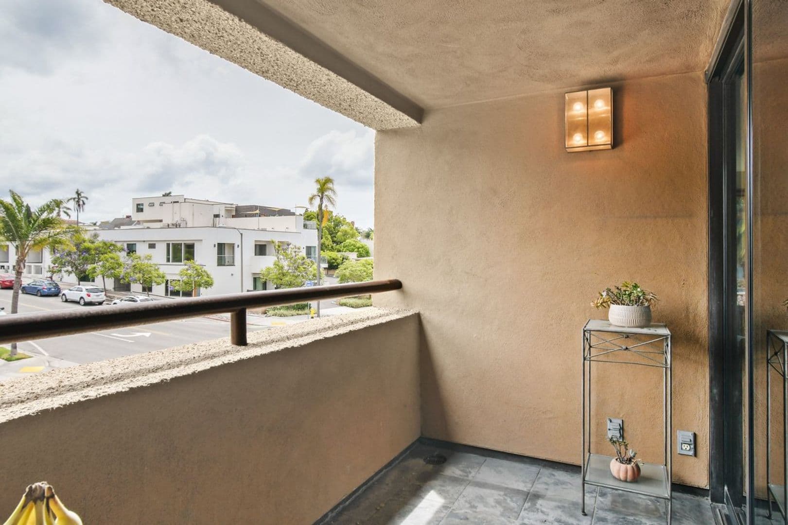 San Diego Condo: 230 W. Laurel St. 506