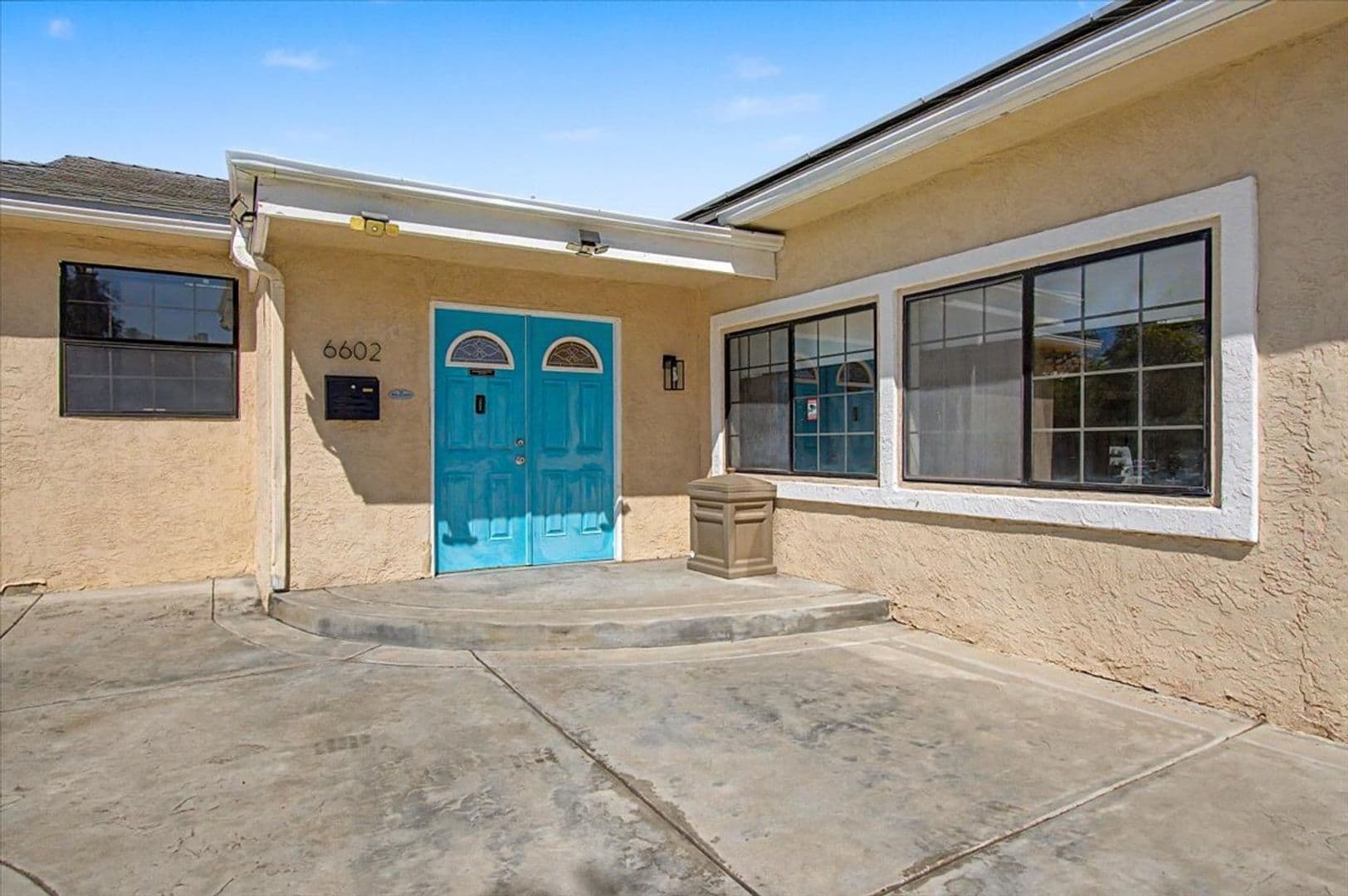 San Diego House: 6602 Crawford St.
