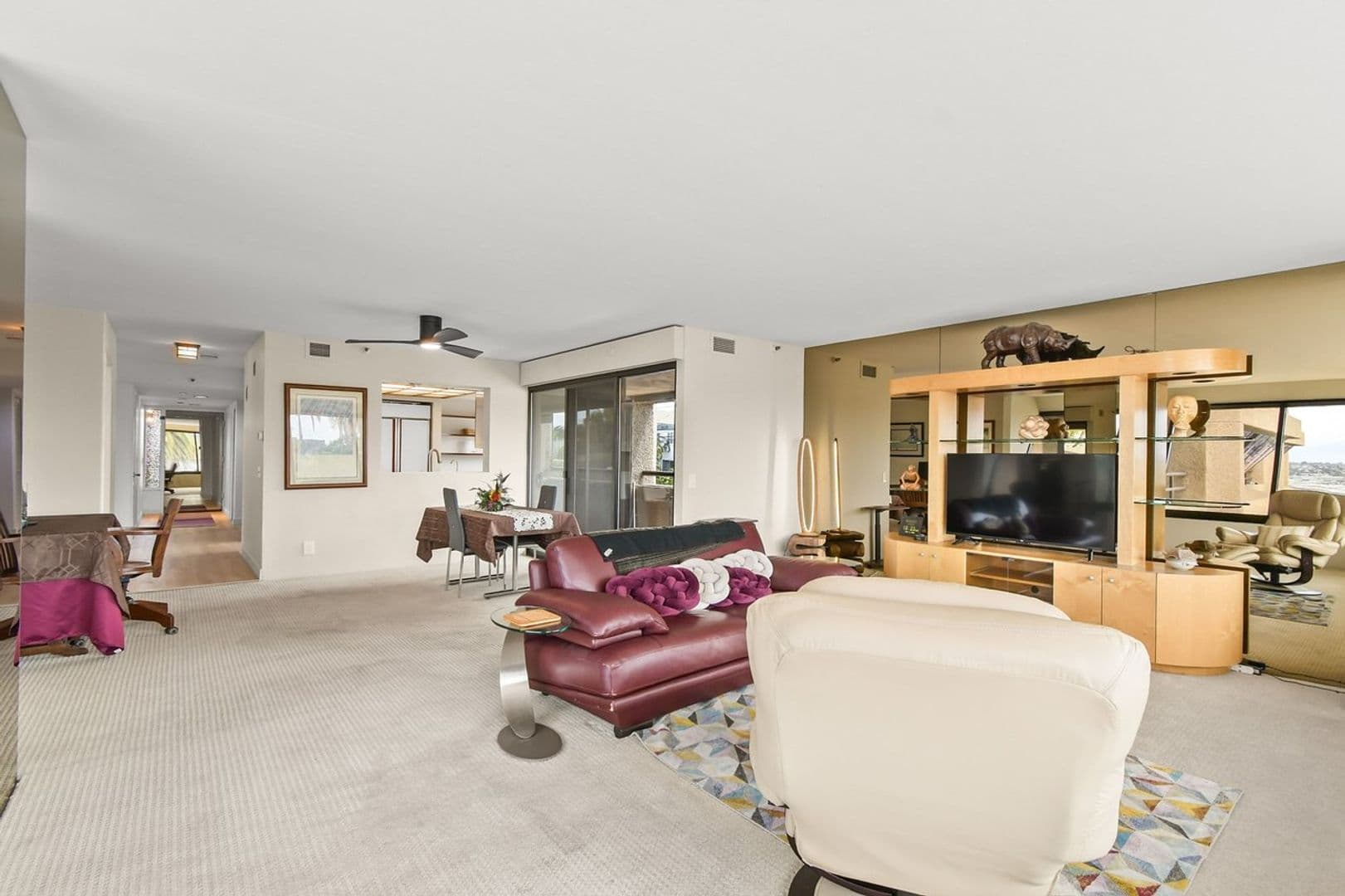 San Diego Condo: 230 W. Laurel St. 506